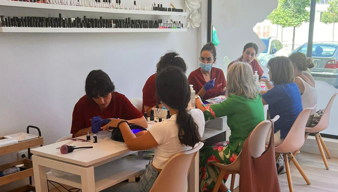 Manicura y pedicura Pamplona